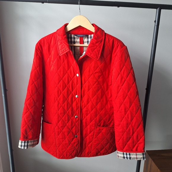 BURBERRY red quilted jacket - Picture 2 of 10